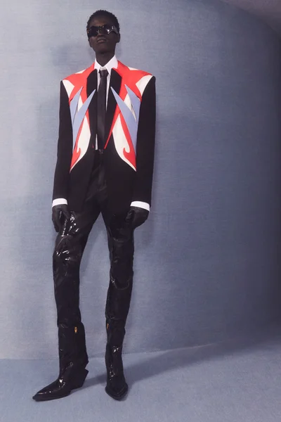Look 14
